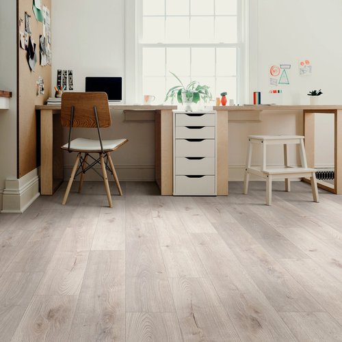 gray laminate floor for bedroom from Floor Store and Design in Columbia, TN